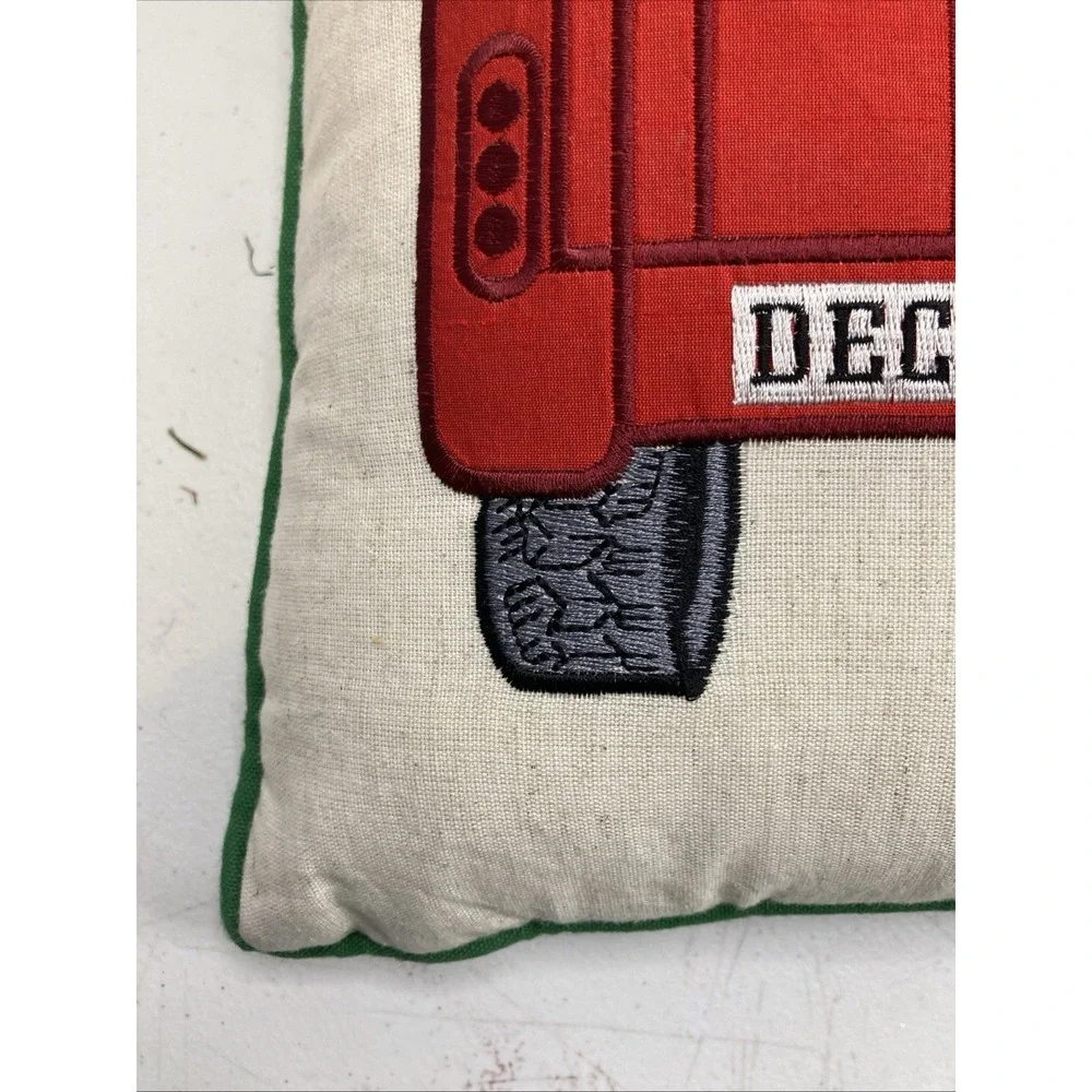 Vtg Pier 1 Merry Christmas Embroidered Pillow Dogs In Red‎ Truck 16x16
